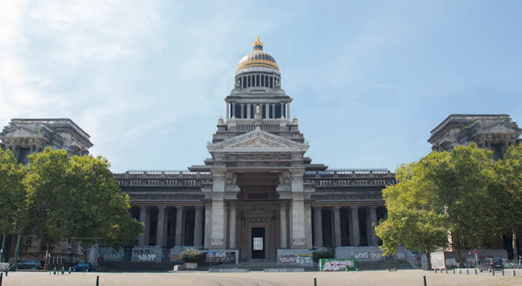 Les échafaudages du palais de justice, entre tradition orale et archives perdues