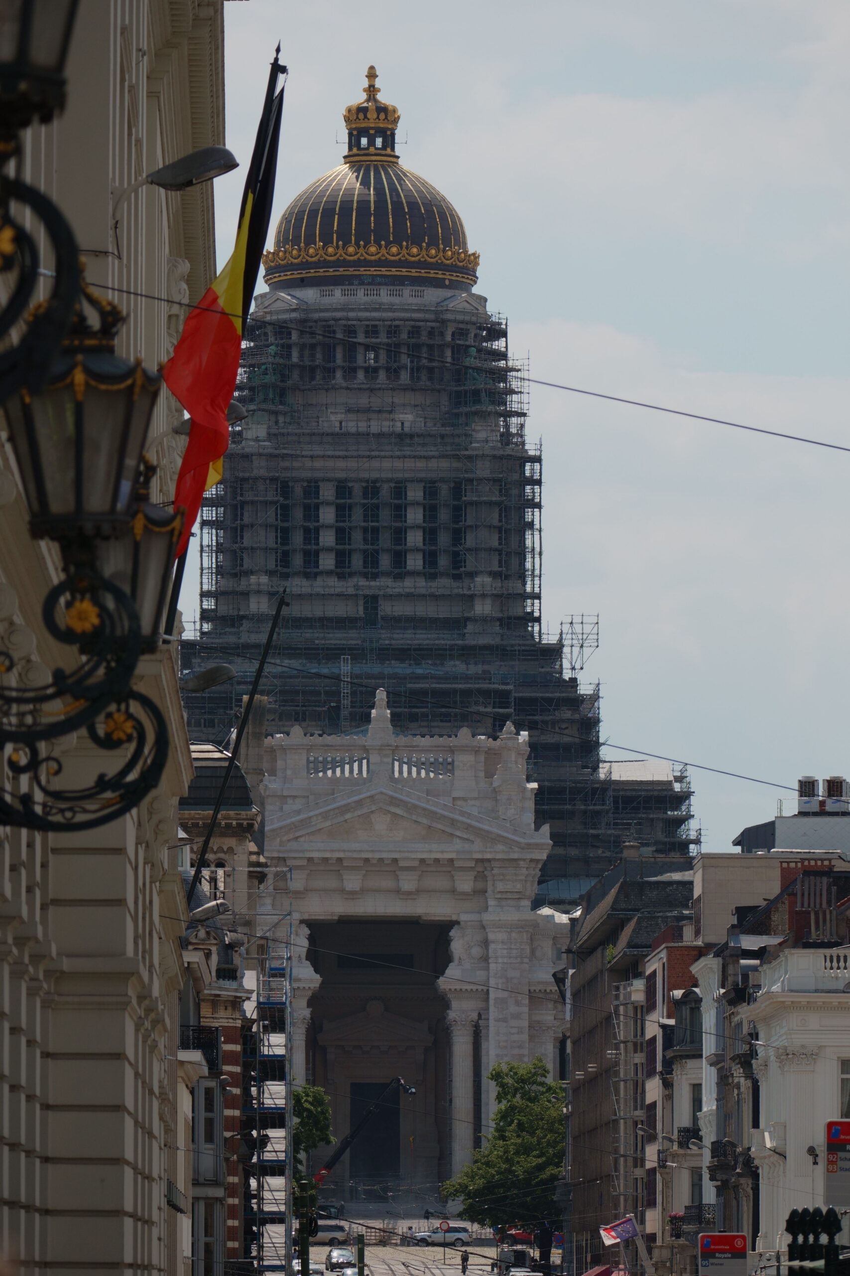 Au palais de justice de Bruxelles, un plafond s’écroule, un de plus…